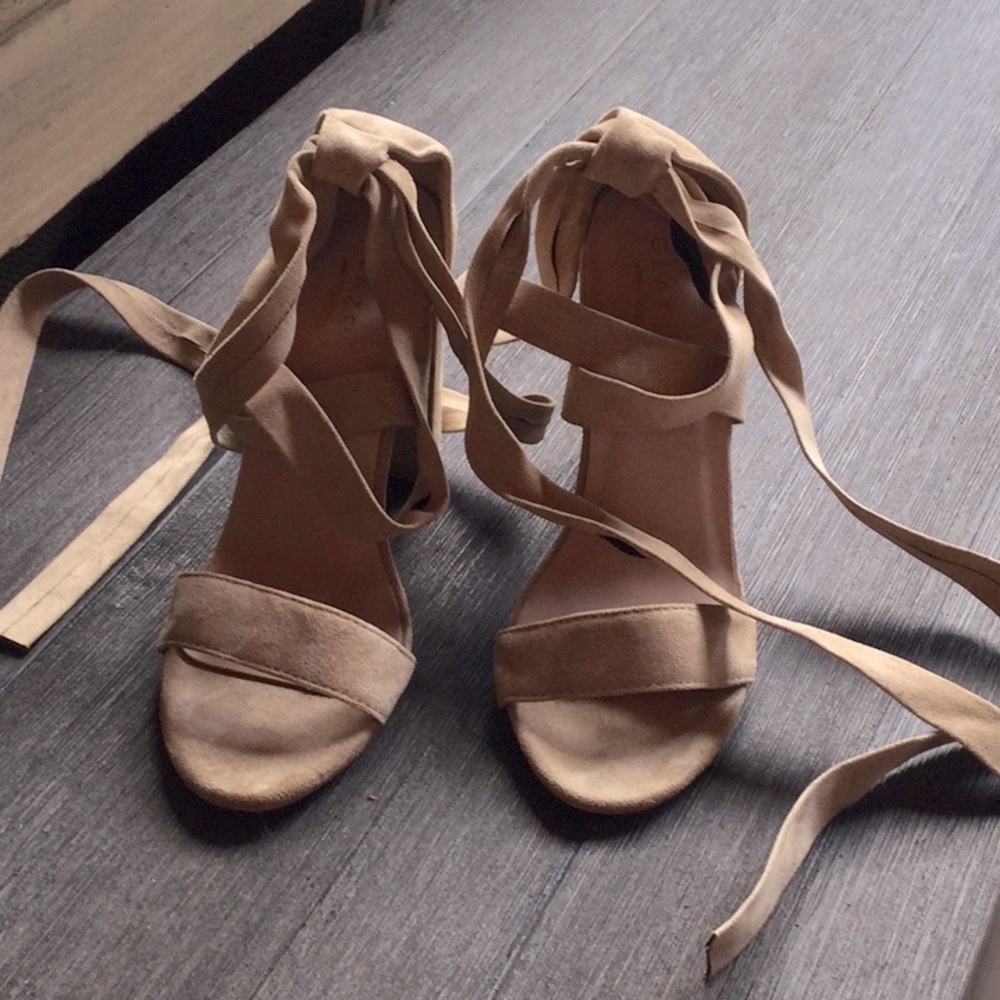 VICI women’s high heel wrap up leg suede shoes I tan color size 8